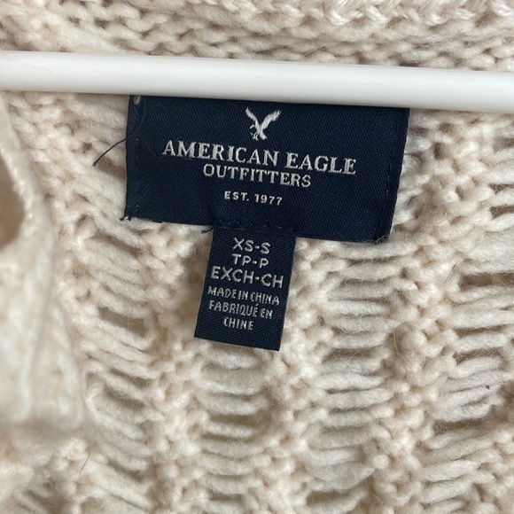 American Eagle Outfitters Cable Knit‎ Cardigan Shawl Collar Pockets Cream XS/S - Picture 6 of 10
